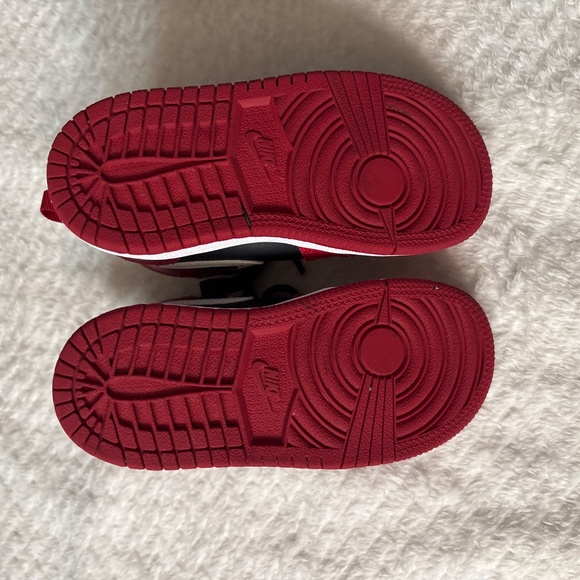 Toddler Jordans - Picture 3 of 4